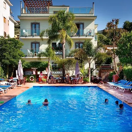 Comfort Con Piscina 3* Półwysep Sorrentyński