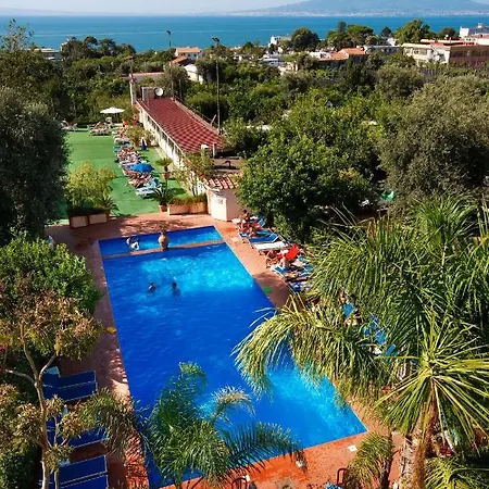 Comfort Con Piscina Pensjonat 3*